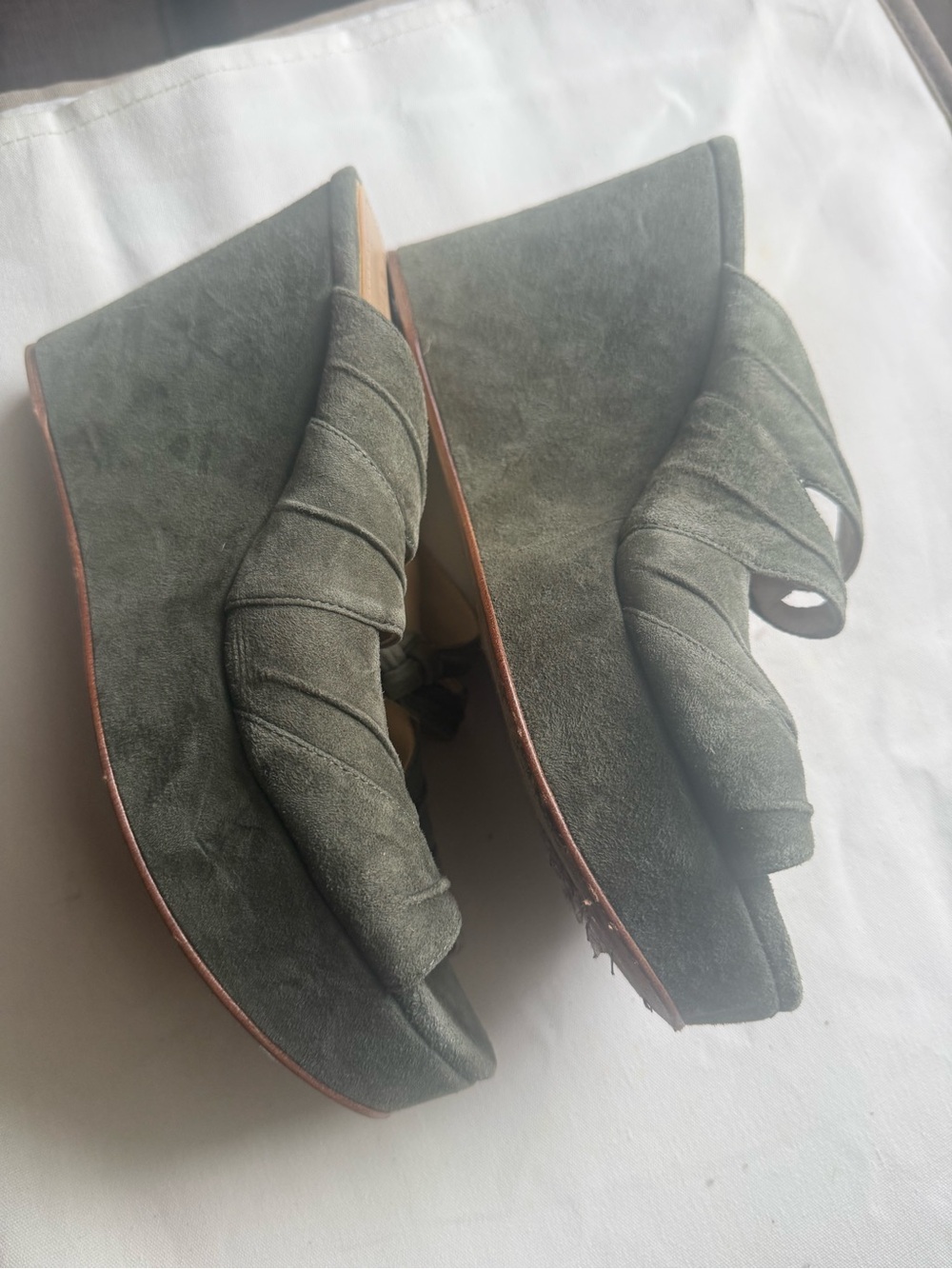 Anthropologie Etienne Aigner Olive Green Suede Knot‑Detail Slide Sandals